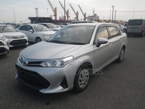 Toyota Axio 2021 Silver
