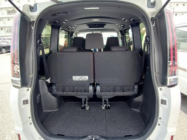 Toyota Noah 2021 Pearl