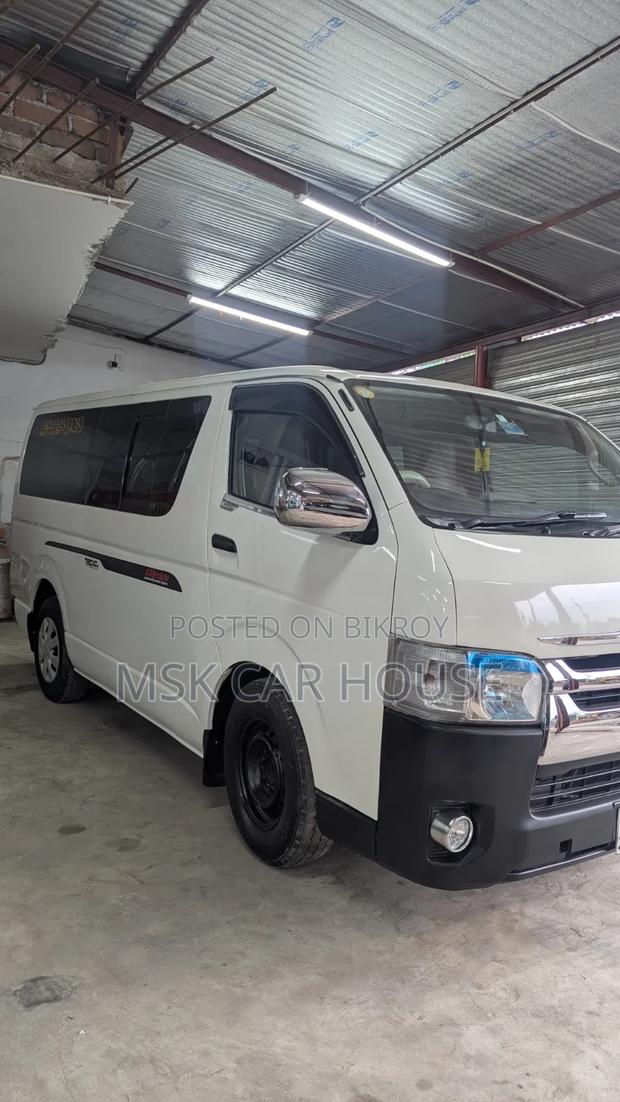New Toyota Grand HiAce 2002 White