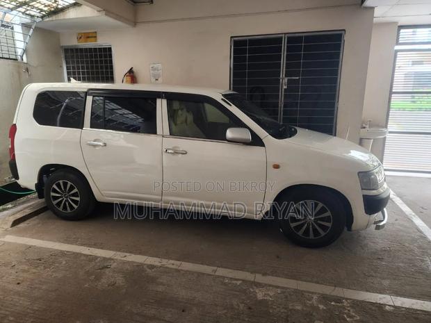 Toyota Probox 2004 White