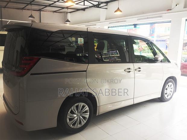 Toyota Noah 2022 Silver