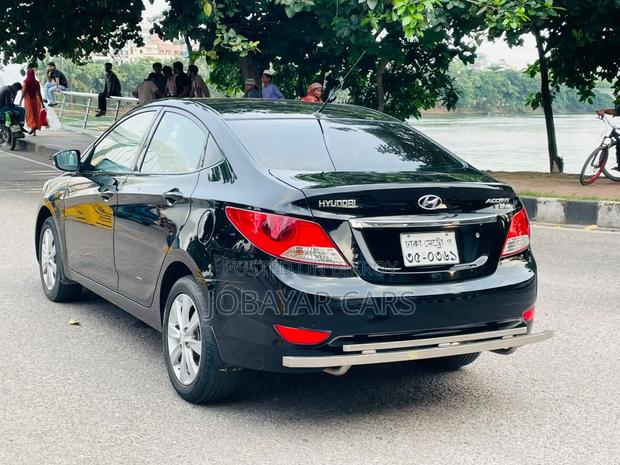 New Hyundai Accent 2012 Blue