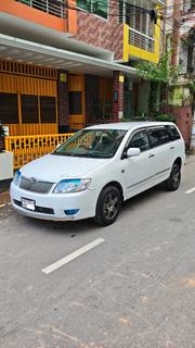 Toyota Corolla Fielder 2004 White for sale