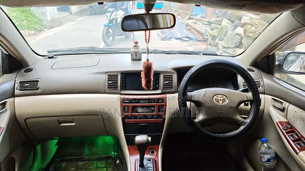 Toyota Corolla Fielder 2004 White