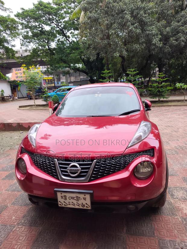 Nissan Juke 2011 Red