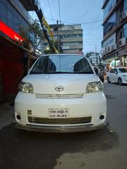 Toyota Porte 2009 Pearl for sale
