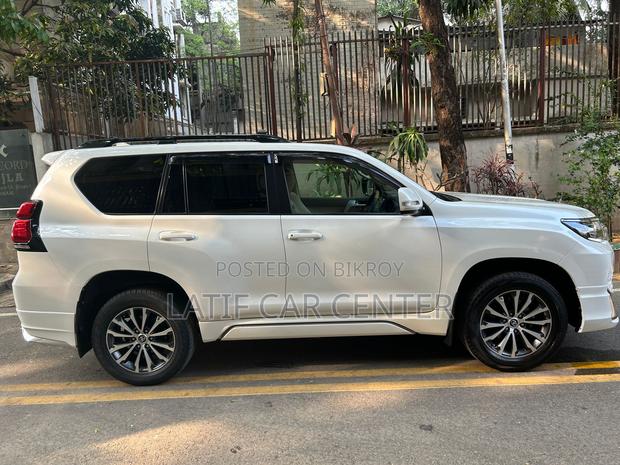 Toyota Land Cruiser Prado 2.7 2021 Pearl