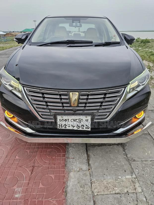 Toyota Premio 2017 Black