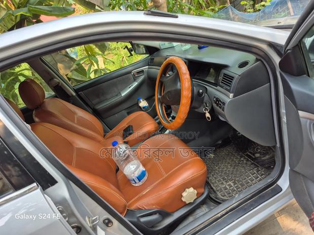 Toyota Corolla 2004 Silver