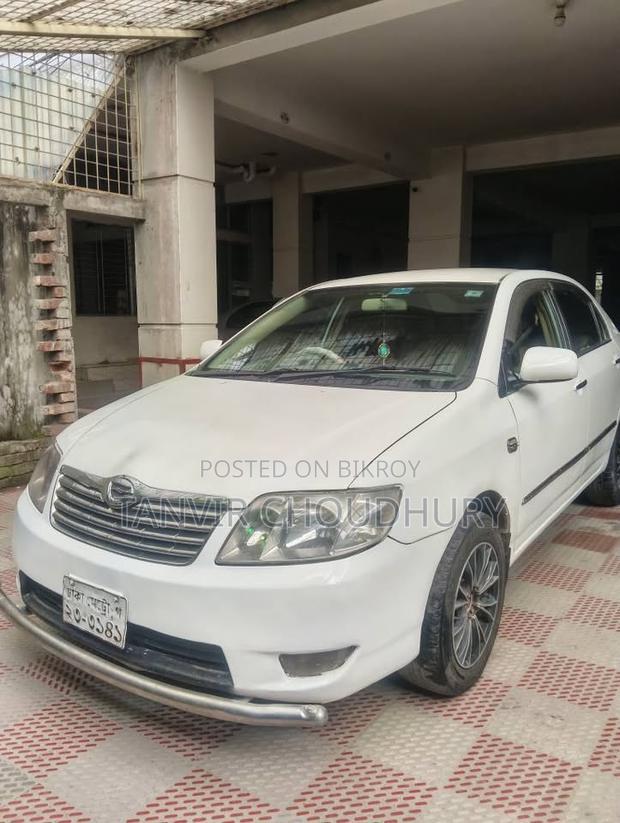 Toyota Corolla 2005 White