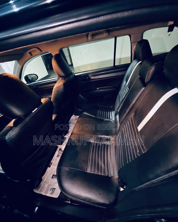 Toyota Corolla Fielder 1.5 Hybrid FWD 2018 Black