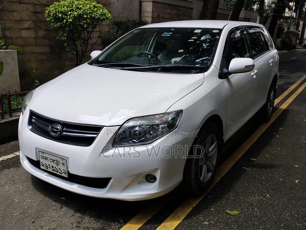 Toyota Corolla Fielder 2011 White