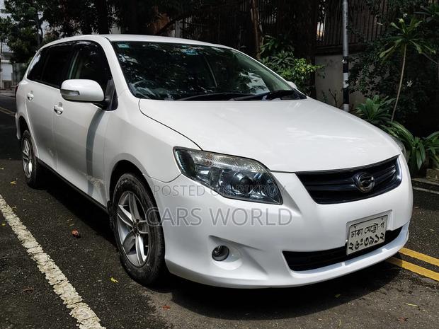Toyota Corolla Fielder 2011 White