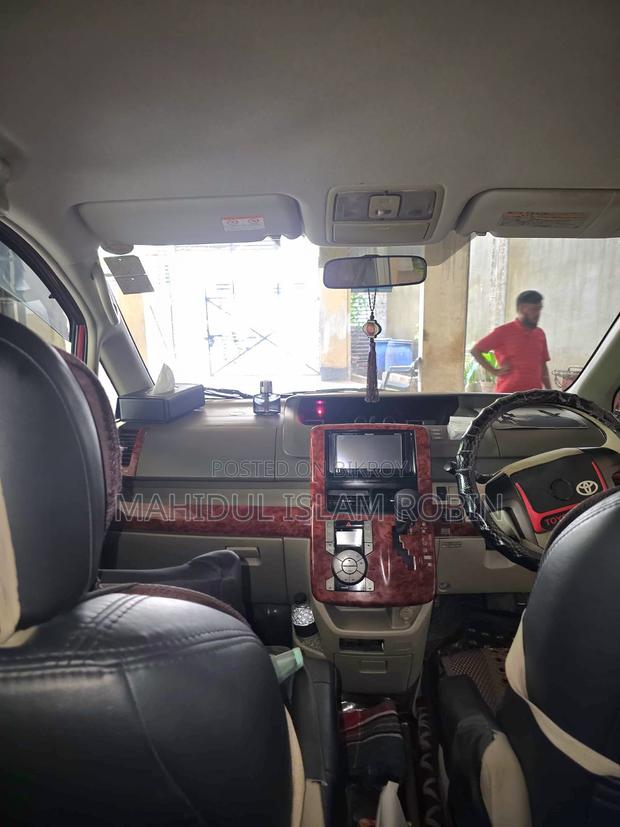 Toyota Noah 2008 Red