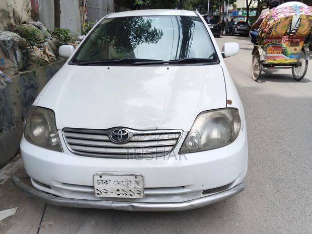 Toyota Corolla Sedan Automatic 2004 White
