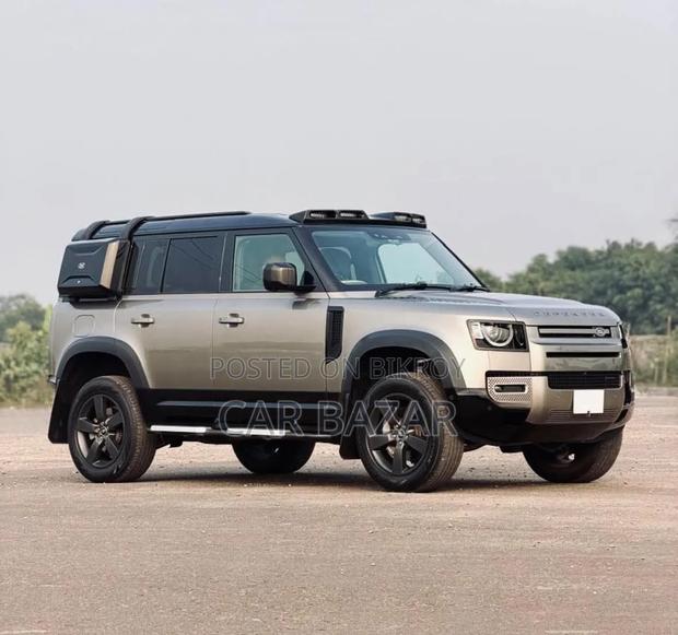Land Rover Defender X-Dynamic SE 2023 Brown