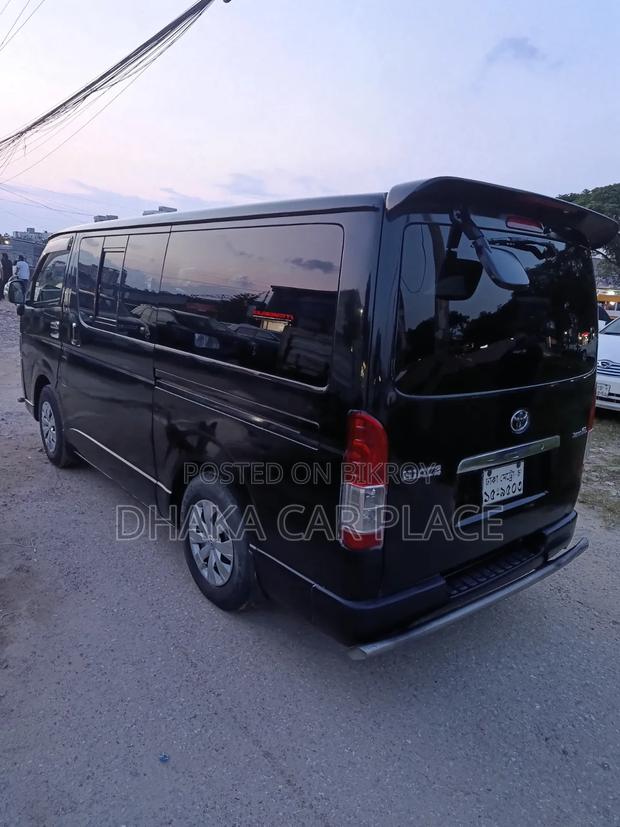 Toyota Hilux 2012 Black