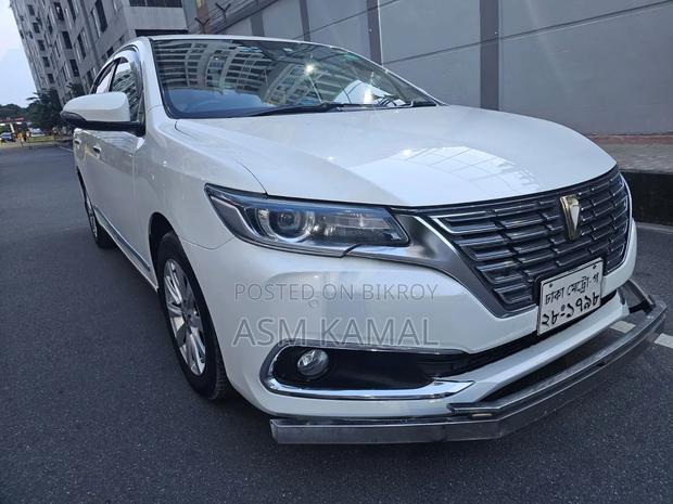 Toyota Premio 2017 Pearl