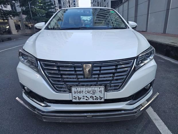 Toyota Premio 2017 Pearl