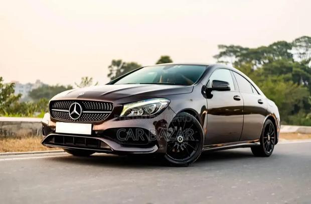 Mercedes-Benz CLA-Class CLA 180 Sedan 2018 Brown