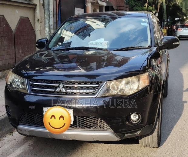 Mitsubishi Outlander ES 2012 Black
