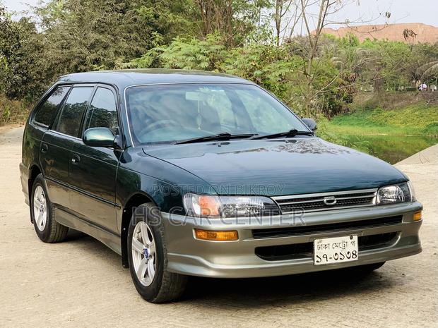 Toyota Corolla G-Touring 2000 Green