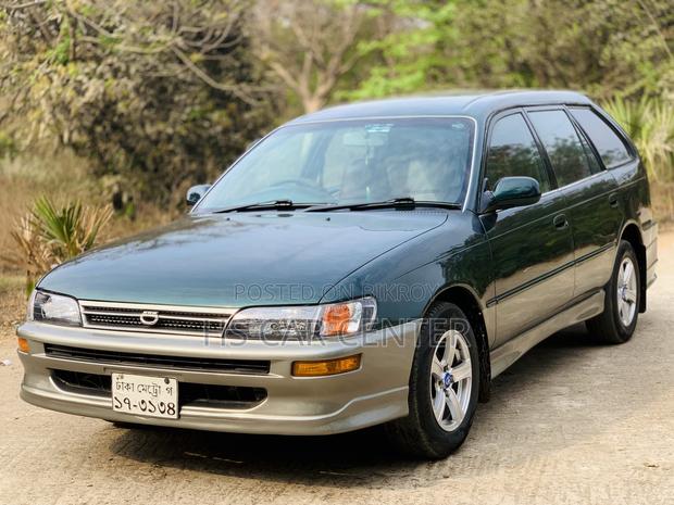 Toyota Corolla G-Touring 2000 Green
