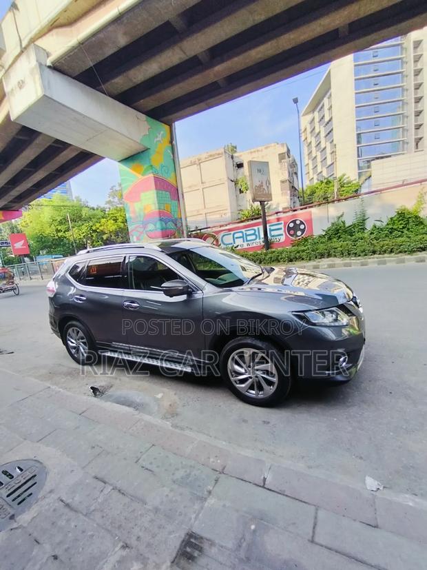Nissan X-Trail 2017 Gray