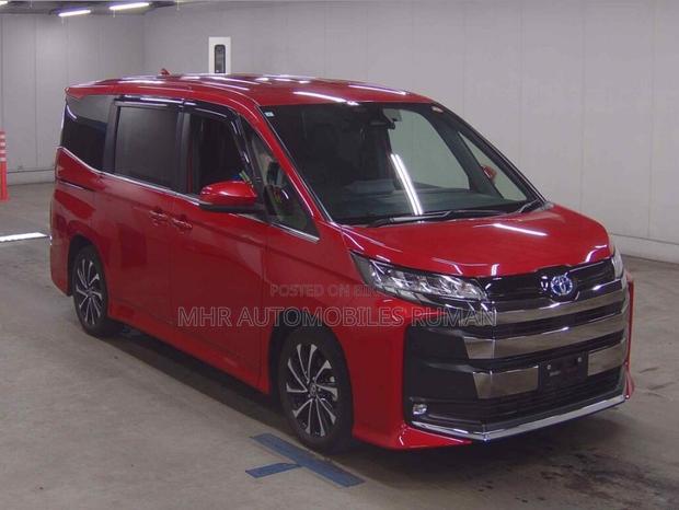 Toyota Noah 2023 Red