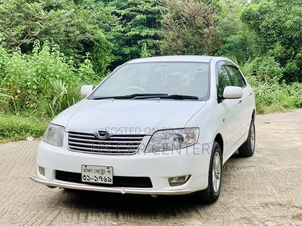 Toyota Corolla Sedan 2005 White