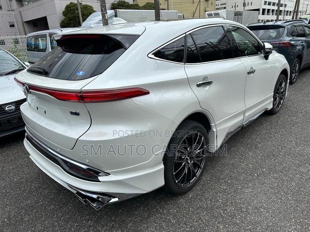 Toyota Harrier 2.5 Hybrid 4WD 2021 Pearl