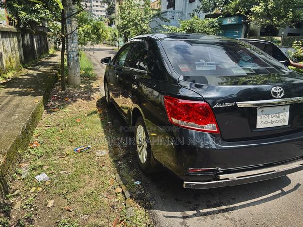 Toyota Allion 2011 Black