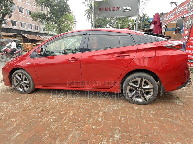 Toyota Prius 2016 Red