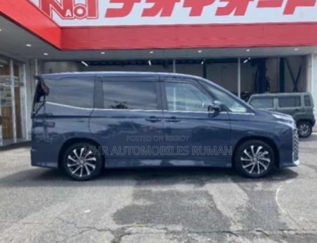 Toyota Voxy 2023 Gray