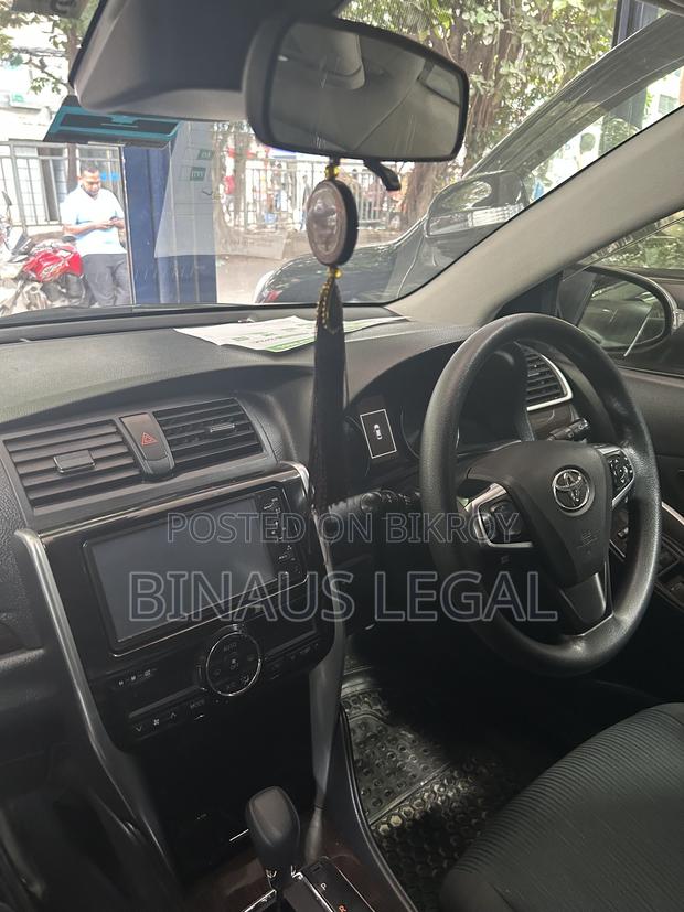 Toyota Premio 2017 Silver