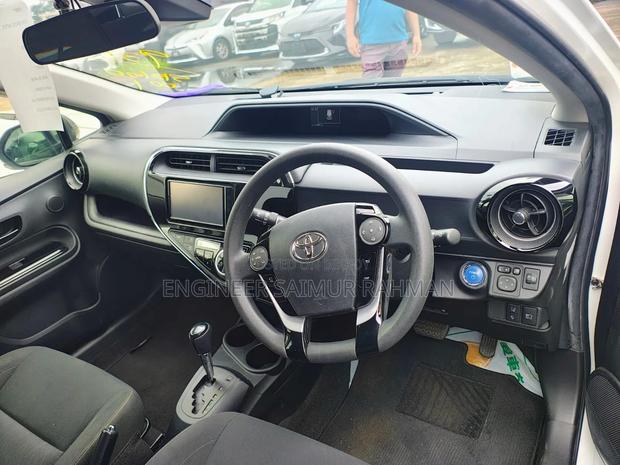 Toyota Aqua 2021 Pearl