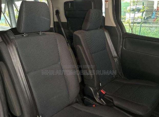 Toyota Noah 1.8 FWD Hybrid (7 Seater) 2021 Silver