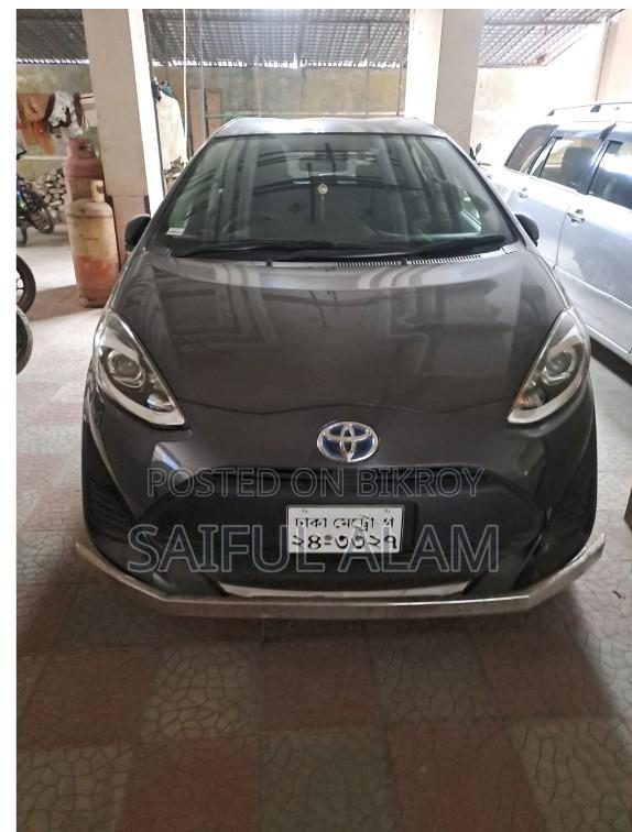 Toyota Aqua 2020 Gray