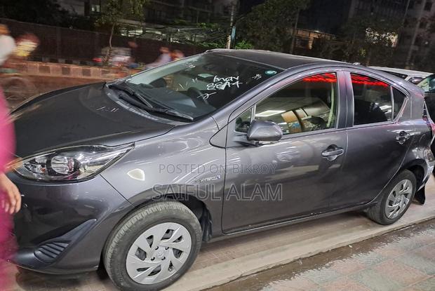 Toyota Aqua 2020 Gray
