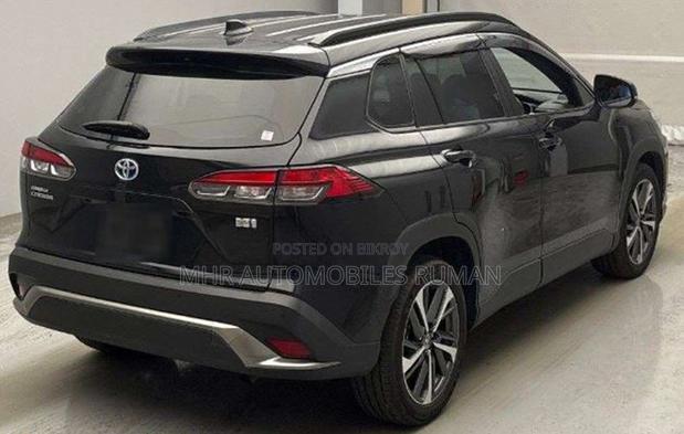 Toyota Corolla Cross 1.8 Hybrid FWD 2022 Black
