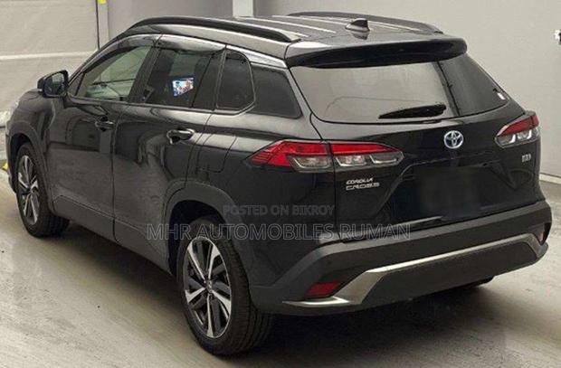 Toyota Corolla Cross 1.8 Hybrid FWD 2022 Black