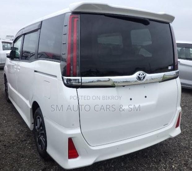 Toyota Noah 2021 Pearl