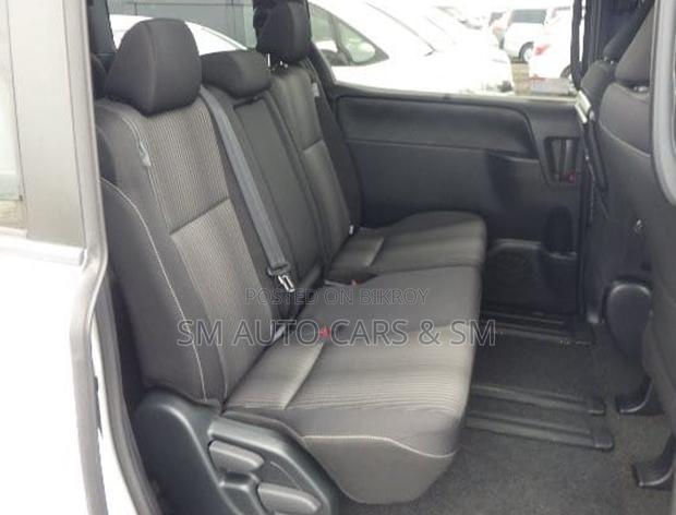 Toyota Noah 2021 Pearl