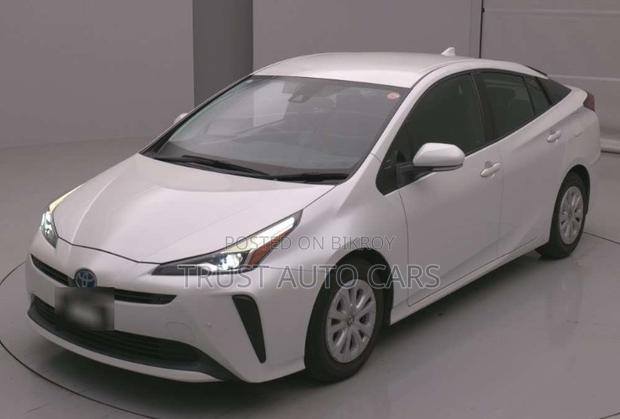 Toyota Prius 2021 Pearl