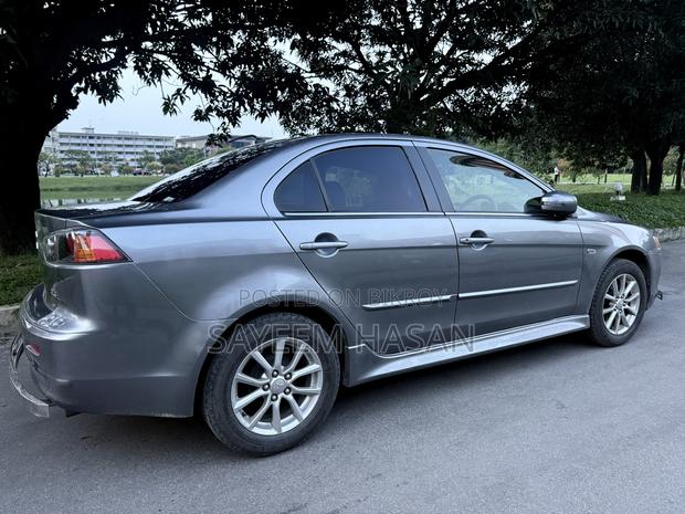 Mitsubishi Lancer 2016 Gray