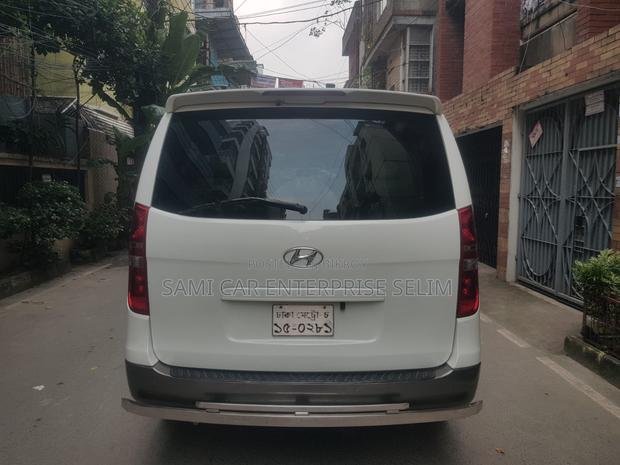 Hyundai H300 2010 White