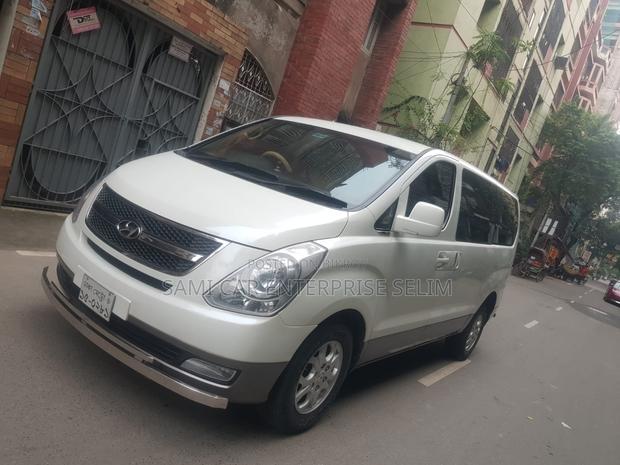 Hyundai H300 2010 White