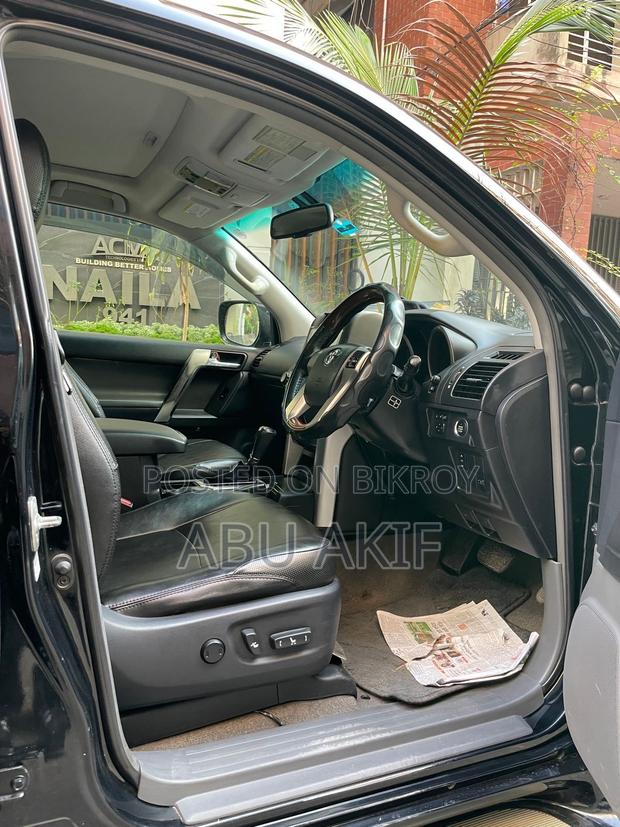 Toyota Land Cruiser Prado 2011 Black