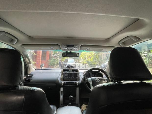 Toyota Land Cruiser Prado 2011 Black
