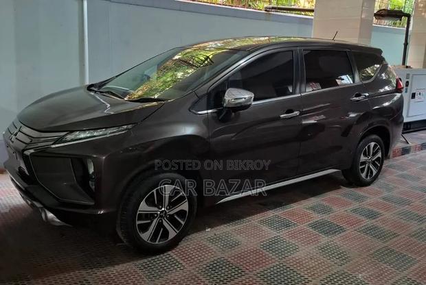 Mitsubishi Xpander Cross 2019 Brown